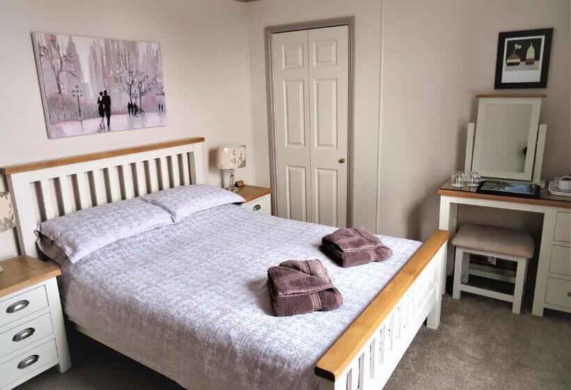 اتاق استاندارد, Whitehaven Guest House