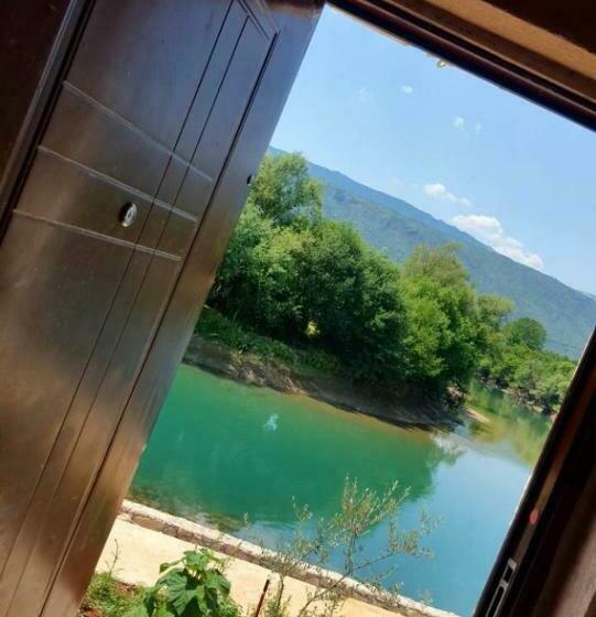 اتاق لوکس, Splav Slap   Bungalovi
