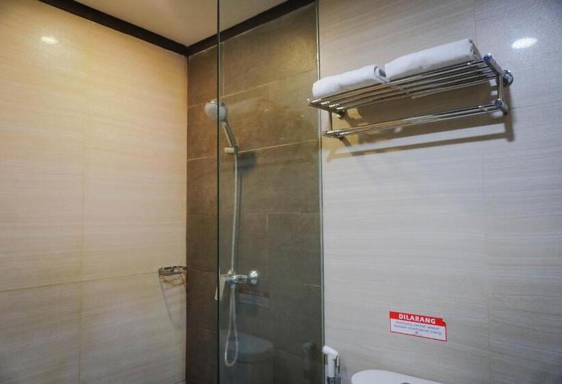 Номер Deluxe, Harmoni Hotel Garut