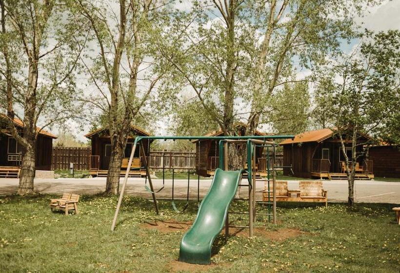 سوییت لوکس, Teton Valley Resort
