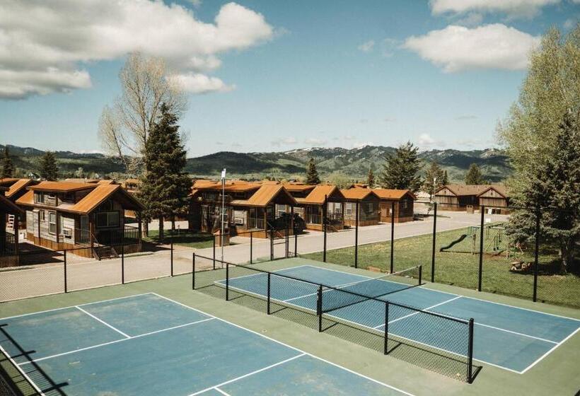 سوییت لوکس, Teton Valley Resort