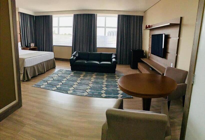 스위트 킹사이즈 침대, Riellis Center