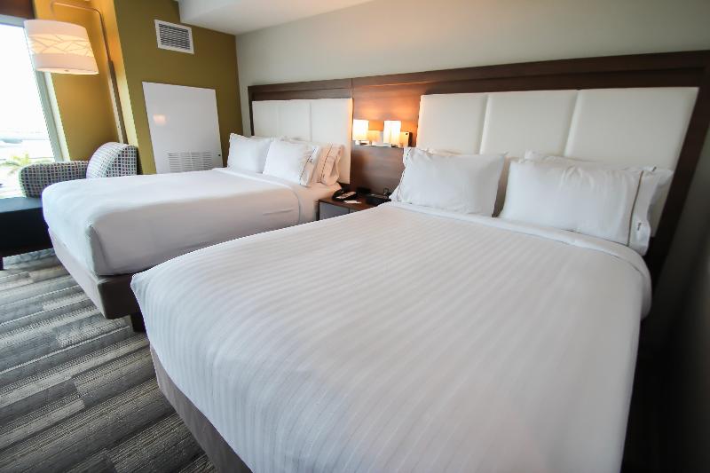 스위트 킹사이즈 침대, Home2 Suites By Hilton Lagrange