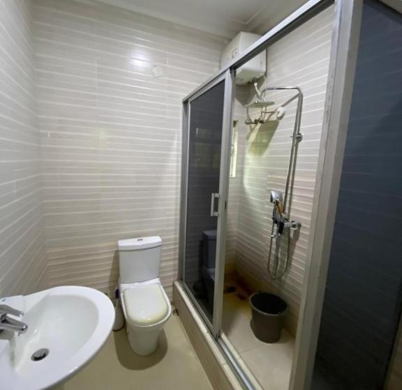 سوئیت با تخت بزرگ, Nue Crest Hotels & Suites
