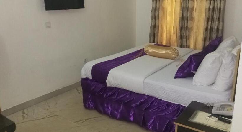اتاق سوپریور, Nue Crest Hotels & Suites