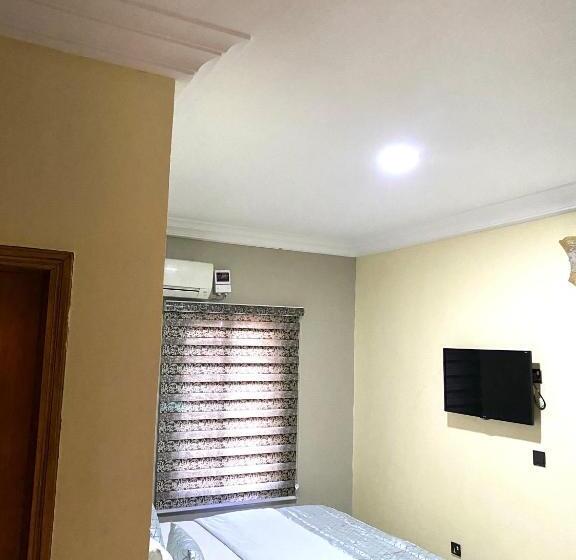 اتاق سوپریور, Nue Crest Hotels & Suites