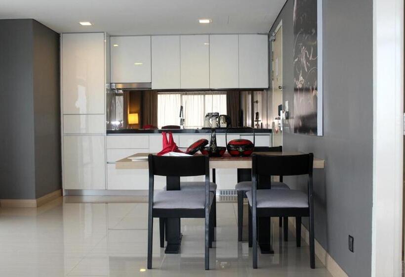 Suite Premium, Asia Melaka Hotel Managed By The Straits Hotel & Suites
