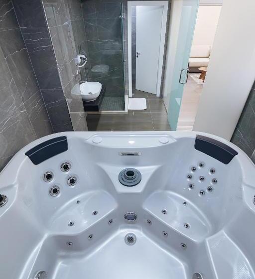 Люкс с гидромассажем, Brilliant Hotel & Spa