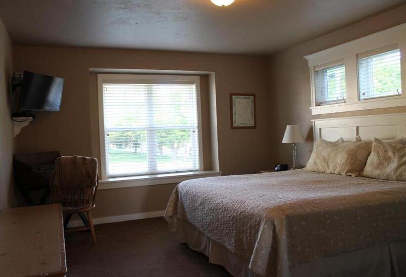 Дом 2 Спальни, Cedar Court Inn