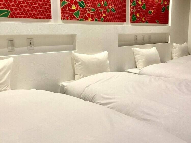 اتاق استاندارد چهار تخته, Sanrriott Kitahama