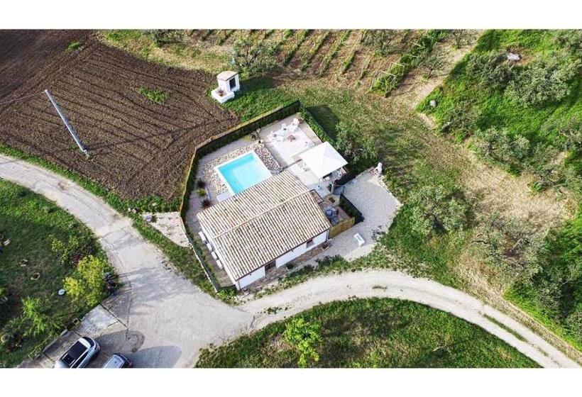 Вилла с 1 спальней и бассейном, Il Giardino Di Epicuro