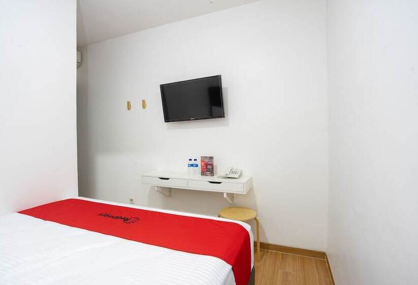Номер Стандарт, Reddoorz Plus @ Danau Sunter Utara