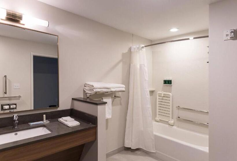 Номер Стандарт Вид на Реку, Fairfield Inn & Suites By Marriott Northfield