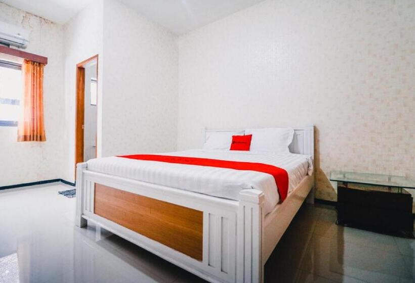 Номер Стандарт, Reddoorz Near Taman Rekreasi Selecta