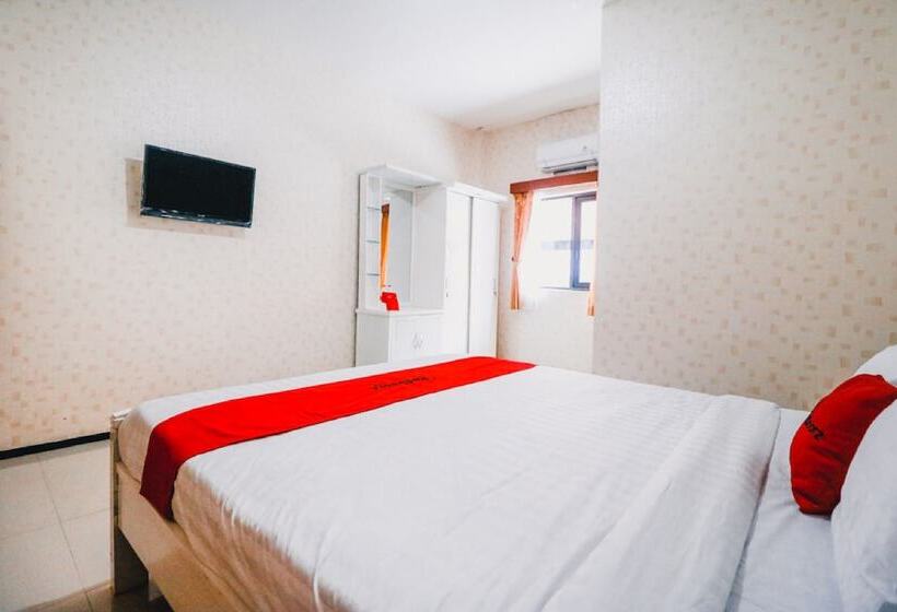 Номер Стандарт, Reddoorz Near Taman Rekreasi Selecta