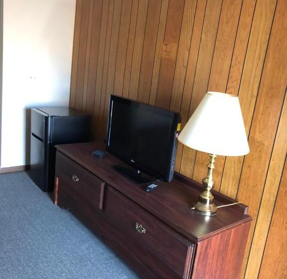 标准单人间, Harcourt Motel