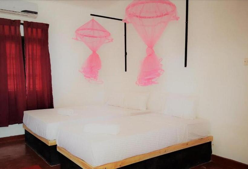 Standard Room, Alfresco Beach