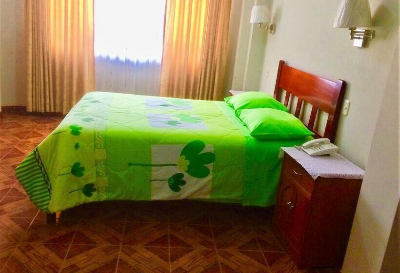 اتاق خانوادگی, Hostal Residencial Lino