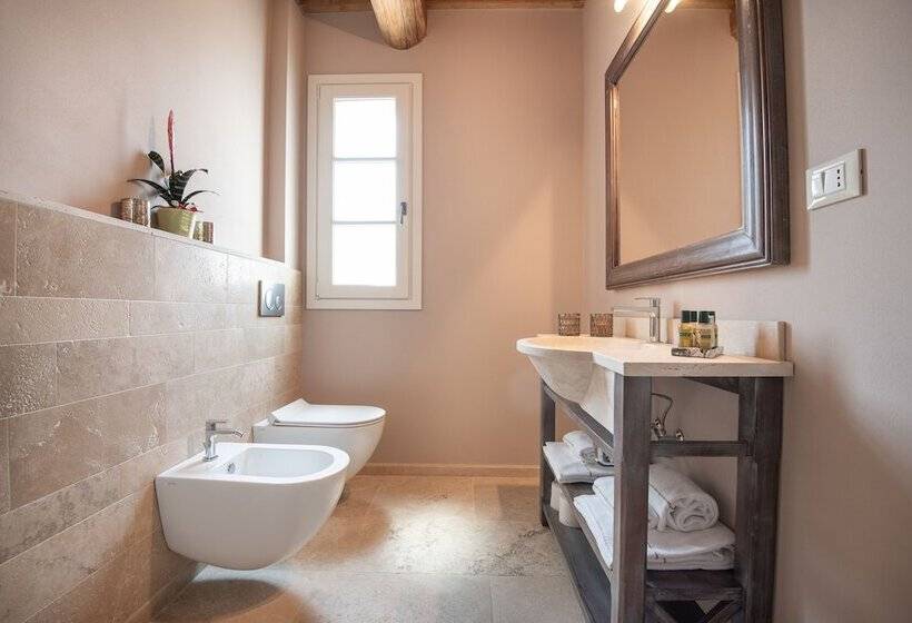 سوییت با چشم‌انداز دریا, Relais Dei Molini