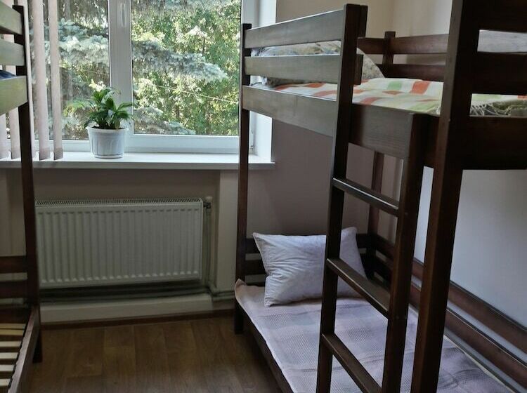 공동 객실, Office   Hostel
