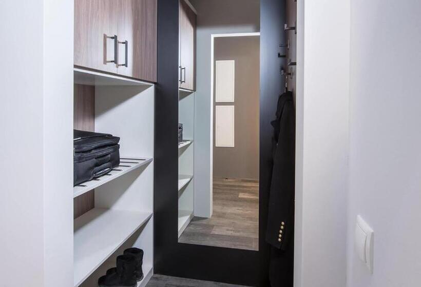 Студия Стандарт, Boardinghouse Emden