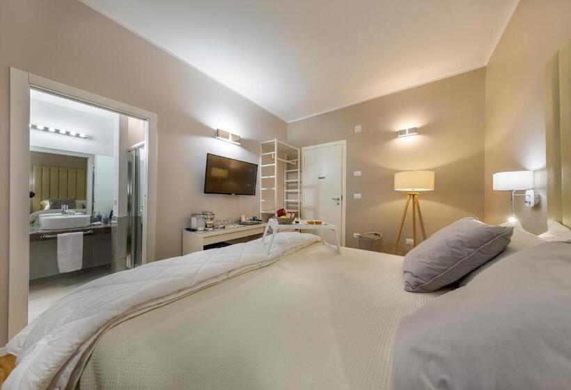Suíte Júnior, Album Boutique Rooms