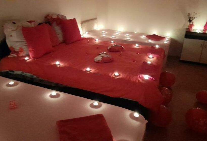 Quarto Familiar, Vila Magica