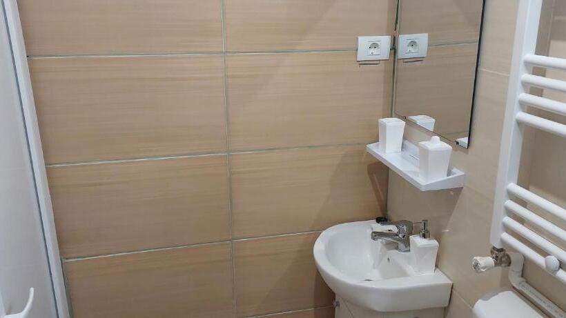Quarto Economy, Vila Magica
