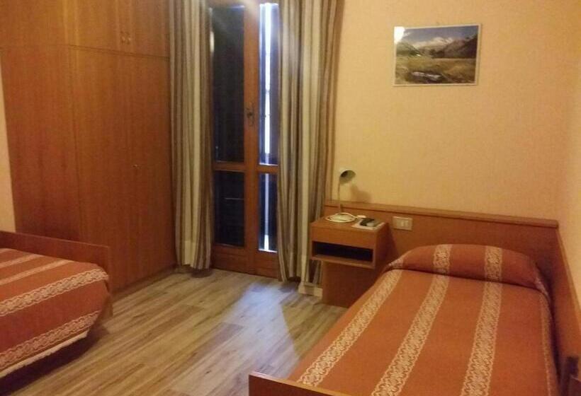 발코니가 있는 4인용 스탠다드 룸, Albergo La Valle