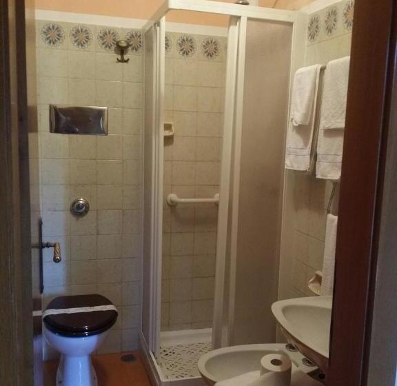 발코니가 있는 4인용 스탠다드 룸, Albergo La Valle