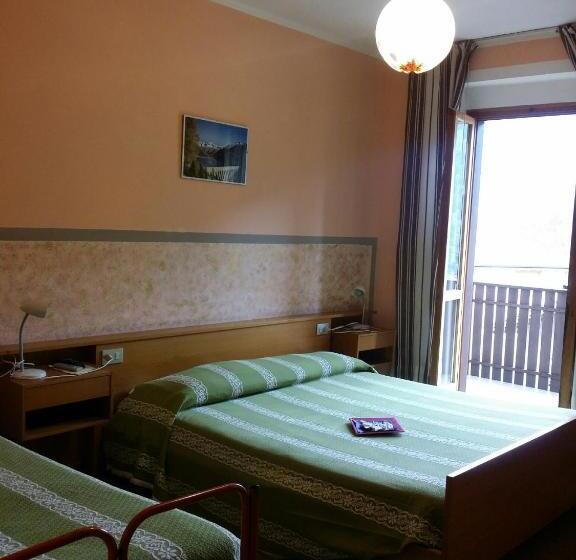 バルコニー付きスタンダードトリプルルーム, Albergo La Valle