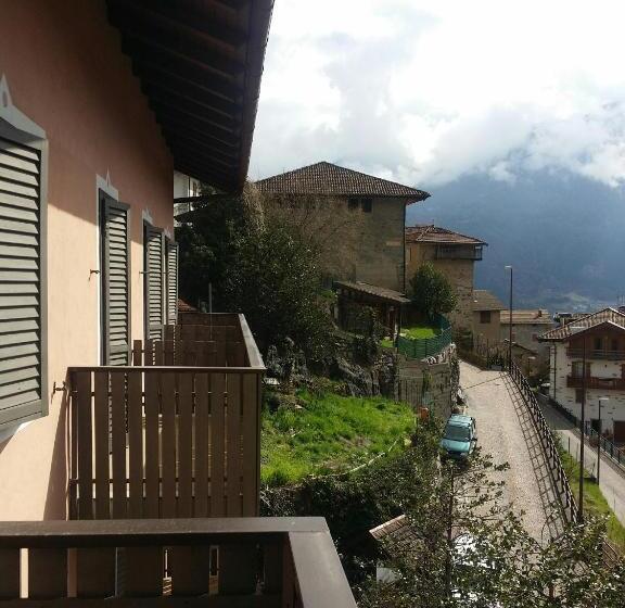 バルコニー付きスタンダードトリプルルーム, Albergo La Valle
