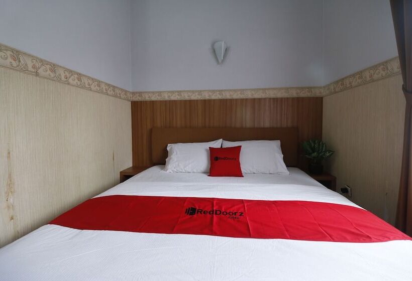 Номер Стандарт, Reddoorz Plus Near Undip Tembalang