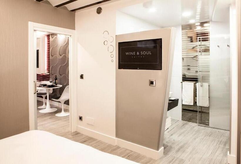 Люкс Повышенной Комфортности, Wine & Soul Suites