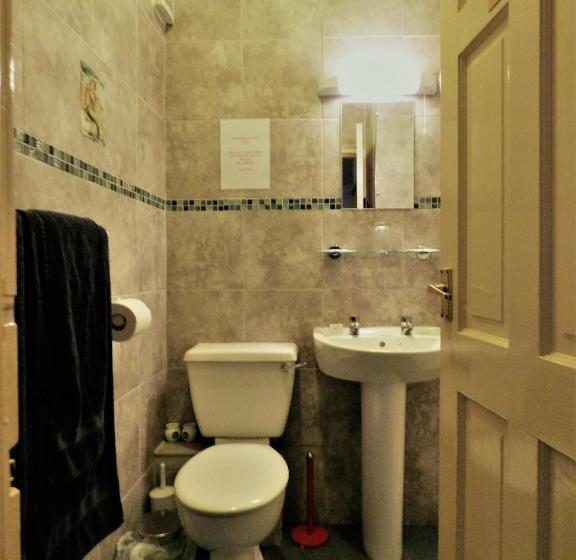 Семейный Номер, The Apothecary Guest House