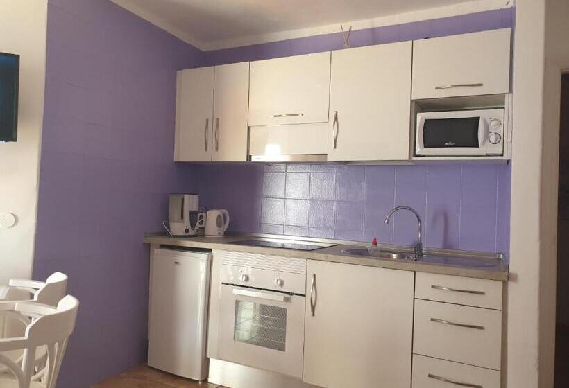 Апартаменты 1 Спальня Вид на Сад, Vila Lavanda