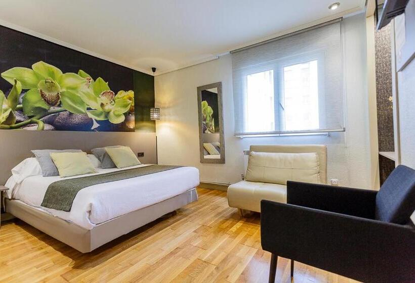 Номер Стандарт, Hostal Rodas Pamplona