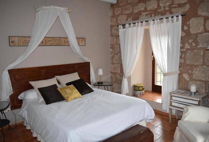 Номер Superior, Castillo De Grisel