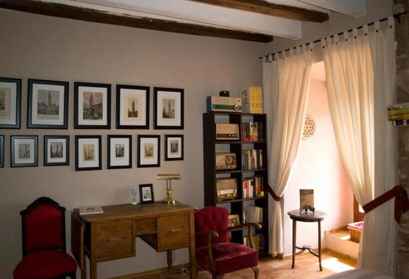 Номер Superior, Castillo De Grisel