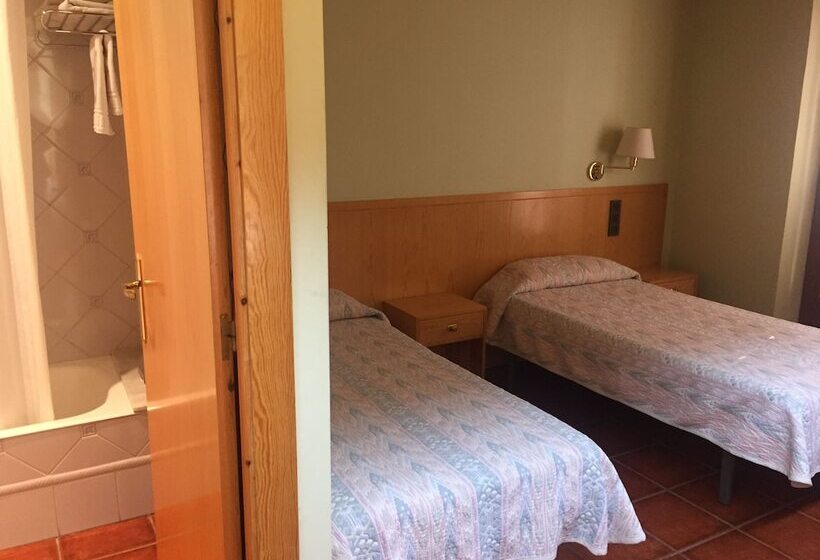 스탠다드 룸, Hostal Victor