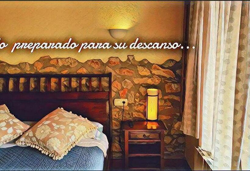 سوئیت جونیور با تراس, Vía Natura Hotel Rural Gastronómico