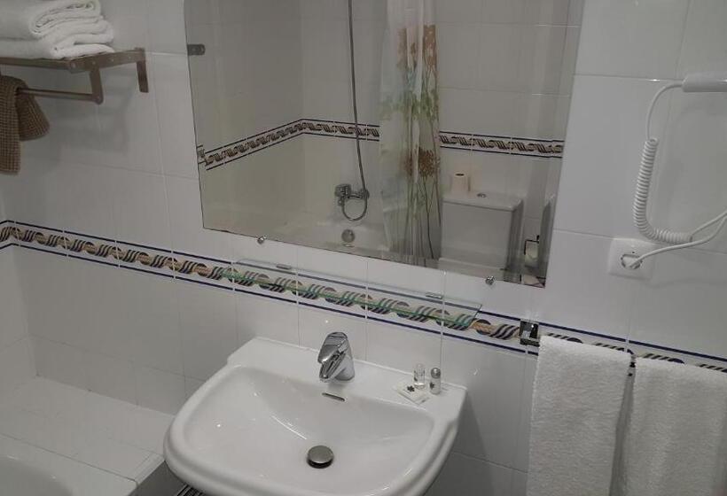 استودیوی استاندارد با چشم‌انداز دریا, Apartamentos Vista Mar