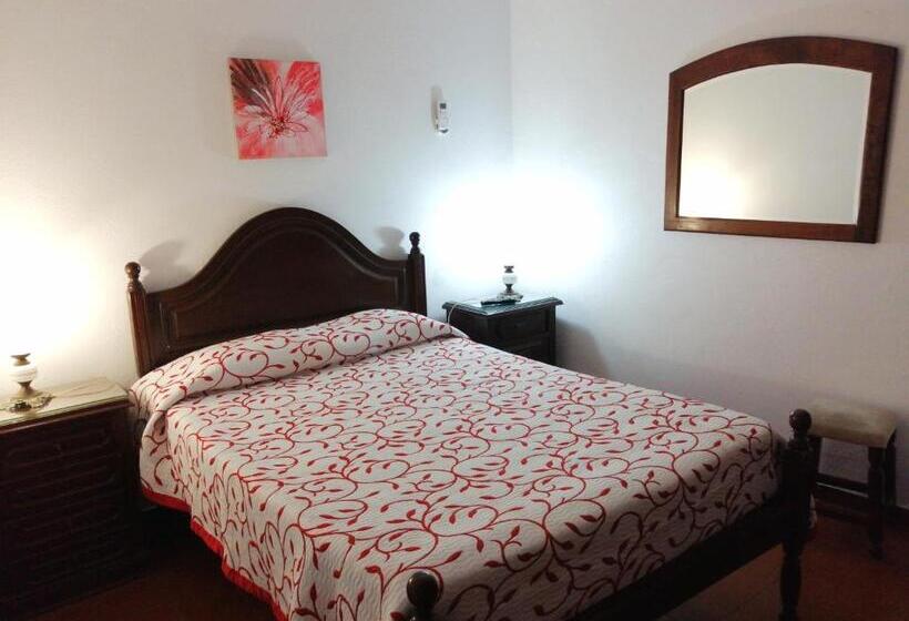 استودیو خانوادگی, Hostel Boutique Marisol