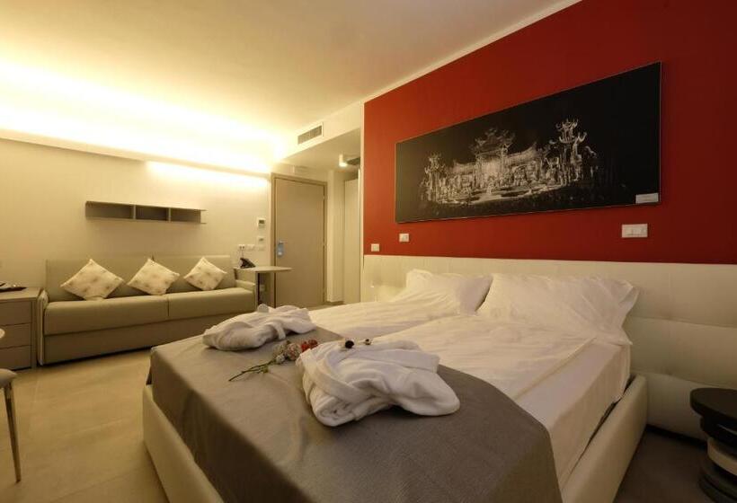 Студия Стандарт, Relais Villa Clodia