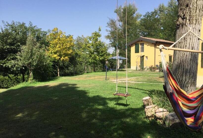 Семейный Номер, B&b Nido Sui Laghi