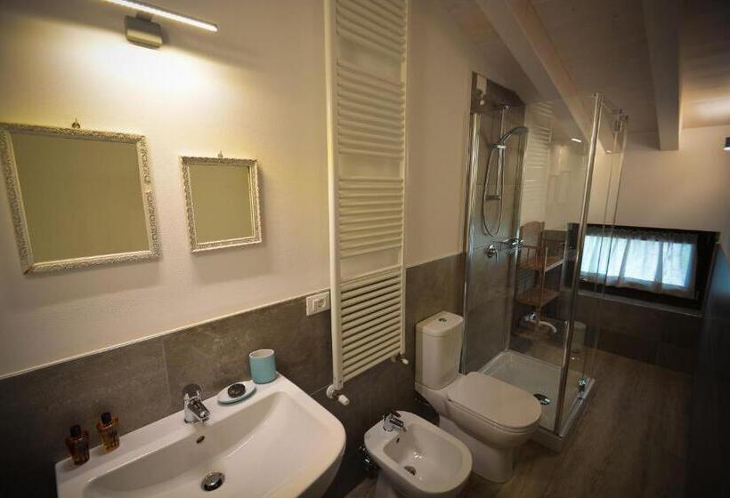آپارتمان 2 خوابه با تراس, Cascina Varini