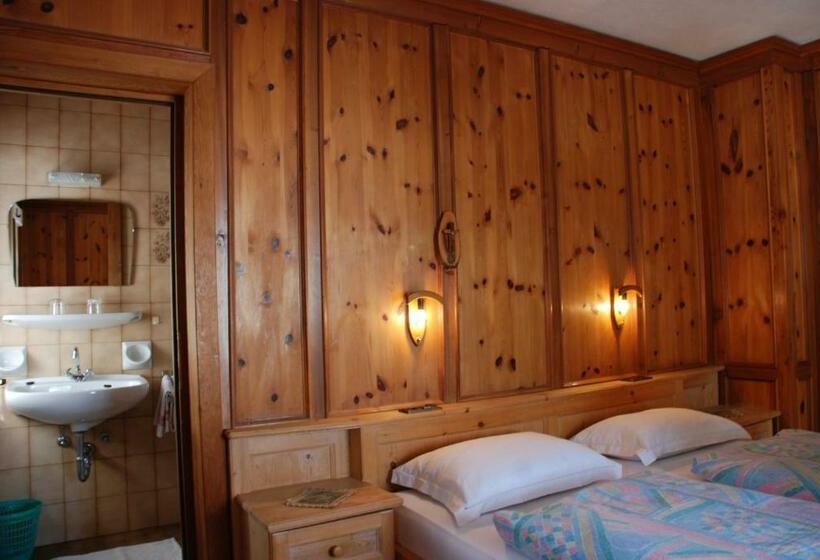 Номер Стандарт с Балконом, Binterhof