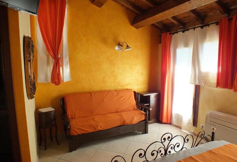 Четырехместный Номер Стандарт, La Cascina Della Vachina
