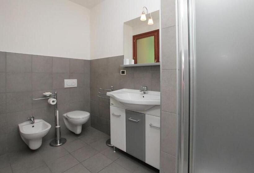 דירת 2 חדרי שינה עם נוף לגינה, Residence Citta Ideale
