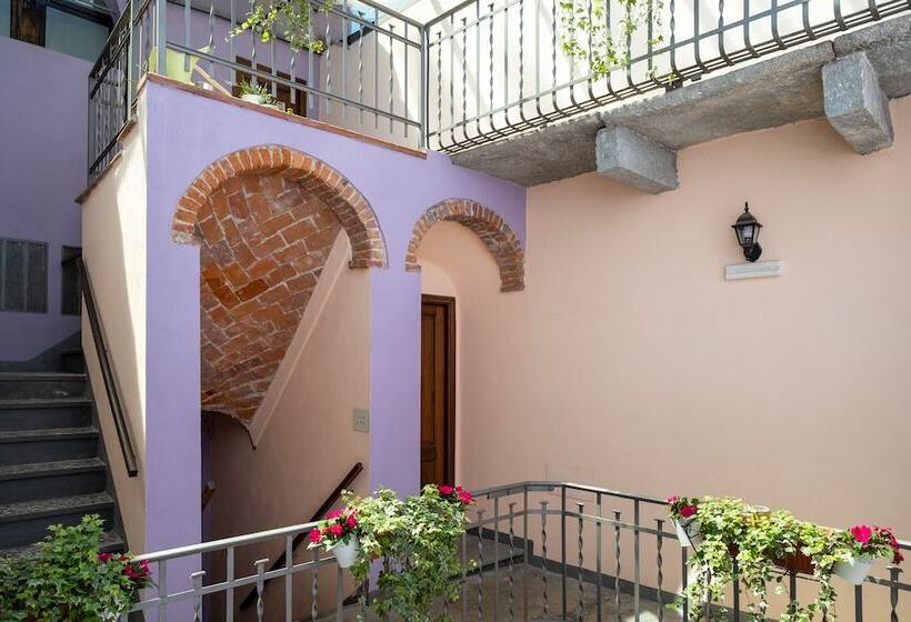 수피리어 스튜디오, Residence Ferraud